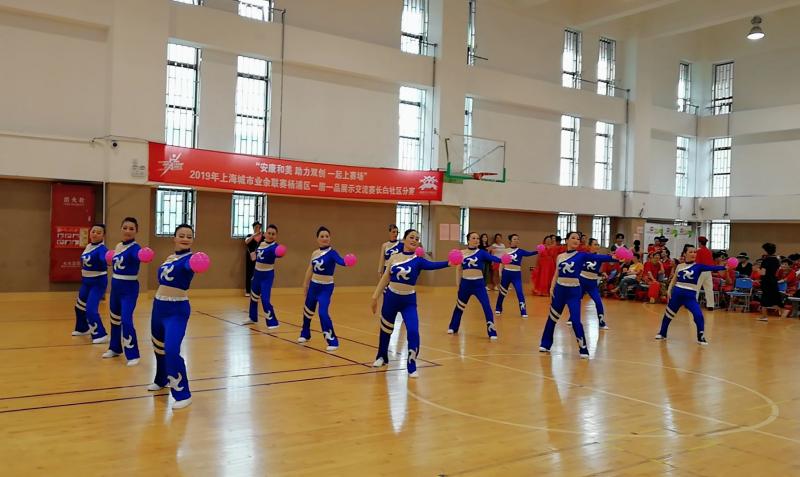 上海市社区<a href=https://www.nfty.com.cn target=_blank class=infotextkey>健身</a>俱乐部 上海市社区<a href=https://www.nfty.com.cn target=_blank class=infotextkey>健身</a>俱乐部