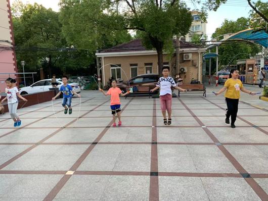 上海市社区<a href=https://www.nfty.com.cn target=_blank class=infotextkey>健身</a>俱乐部