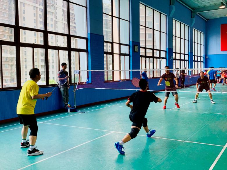 上海市社区<a href=https://www.nfty.com.cn target=_blank class=infotextkey>健身</a>俱乐部