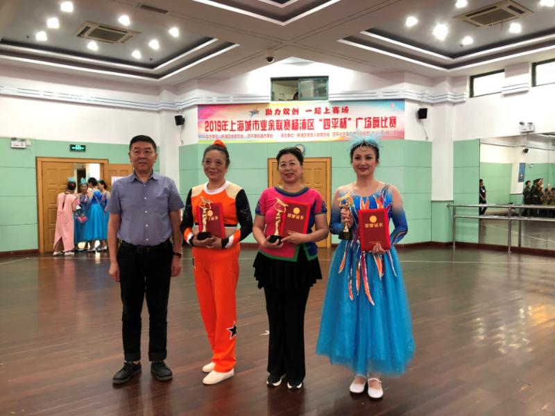 上海市社区<a href=https://www.nfty.com.cn target=_blank class=infotextkey>健身</a>俱乐部 上海市社区<a href=https://www.nfty.com.cn target=_blank class=infotextkey>健身</a>俱乐部