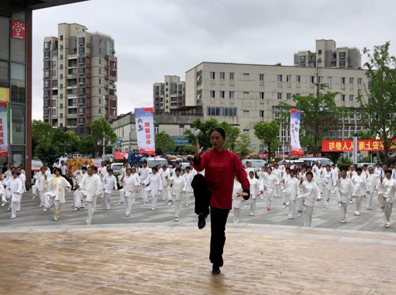 上海市社区<a href=https://www.nfty.com.cn target=_blank class=infotextkey>健身</a>俱乐部 上海市社区<a href=https://www.nfty.com.cn target=_blank class=infotextkey>健身</a>俱乐部