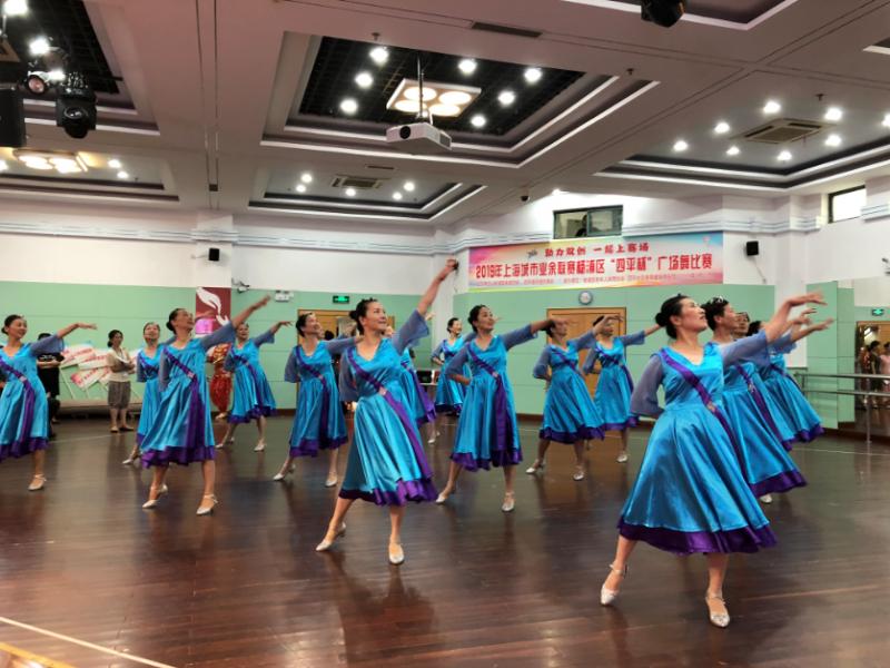 上海市社区<a href=https://www.nfty.com.cn target=_blank class=infotextkey>健身</a>俱乐部 上海市社区<a href=https://www.nfty.com.cn target=_blank class=infotextkey>健身</a>俱乐部