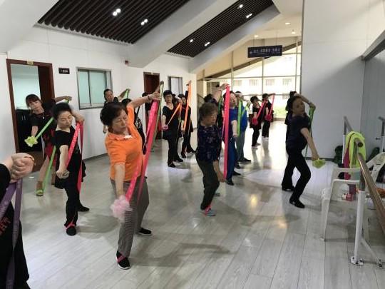 上海市社区<a href=https://www.nfty.com.cn target=_blank class=infotextkey>健身</a>俱乐部 上海市社区<a href=https://www.nfty.com.cn target=_blank class=infotextkey>健身</a>俱乐部