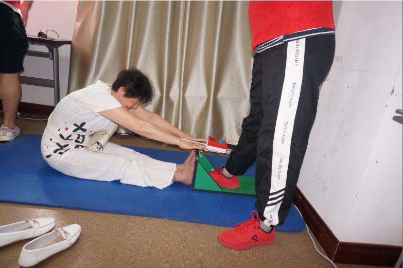 上海市社区<a href=https://www.nfty.com.cn target=_blank class=infotextkey>健身</a>俱乐部