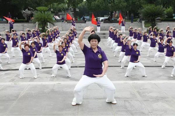 上海市社区<a href=https://www.nfty.com.cn target=_blank class=infotextkey>健身</a>俱乐部
