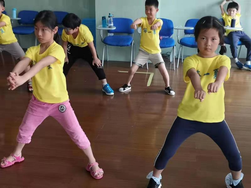 上海市社区<a href=https://www.nfty.com.cn target=_blank class=infotextkey>健身</a>俱乐部