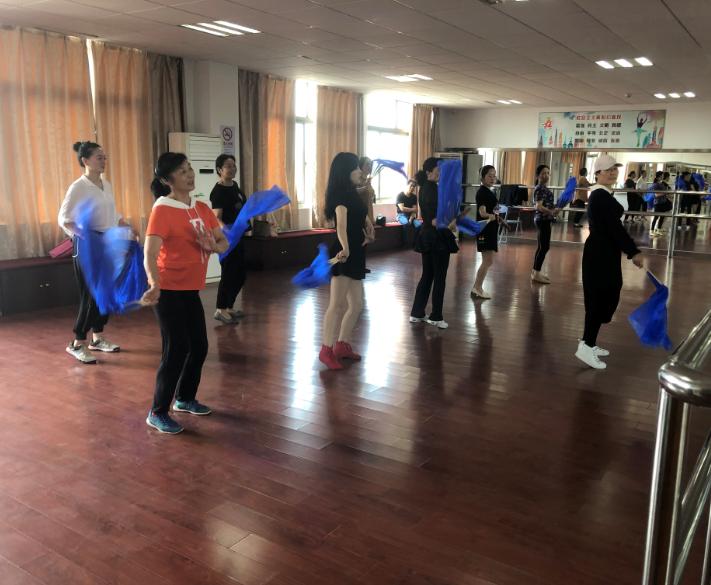 上海市社区<a href=https://www.nfty.com.cn target=_blank class=infotextkey>健身</a>俱乐部