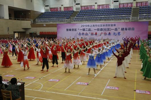 上海市社区<a href=https://www.nfty.com.cn target=_blank class=infotextkey>健身</a>俱乐部 上海市社区<a href=https://www.nfty.com.cn target=_blank class=infotextkey>健身</a>俱乐部