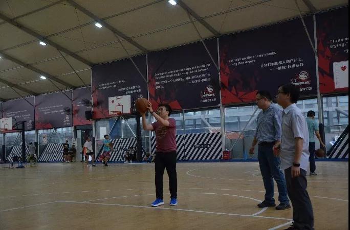上海市社区<a href=https://www.nfty.com.cn target=_blank class=infotextkey>健身</a>俱乐部 上海市社区<a href=https://www.nfty.com.cn target=_blank class=infotextkey>健身</a>俱乐部