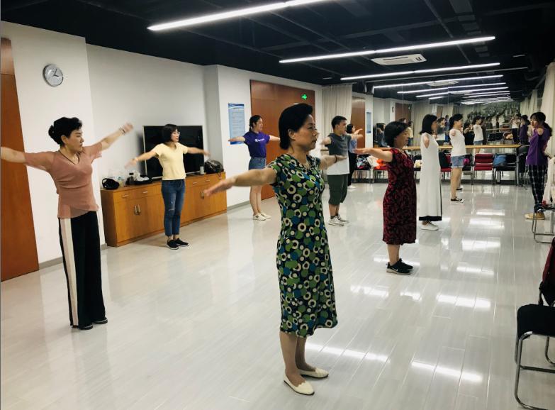 上海市社区<a href=https://www.nfty.com.cn target=_blank class=infotextkey>健身</a>俱乐部 上海市社区<a href=https://www.nfty.com.cn target=_blank class=infotextkey>健身</a>俱乐部