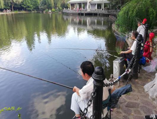 上海市社区<a href=https://www.nfty.com.cn target=_blank class=infotextkey>健身</a>俱乐部