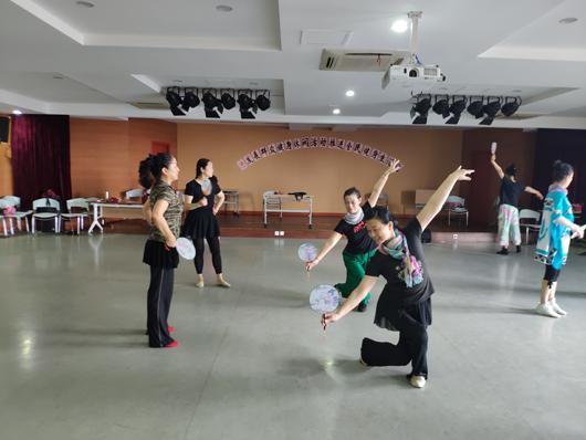 上海市社区<a href=https://www.nfty.com.cn target=_blank class=infotextkey>健身</a>俱乐部 上海市社区<a href=https://www.nfty.com.cn target=_blank class=infotextkey>健身</a>俱乐部