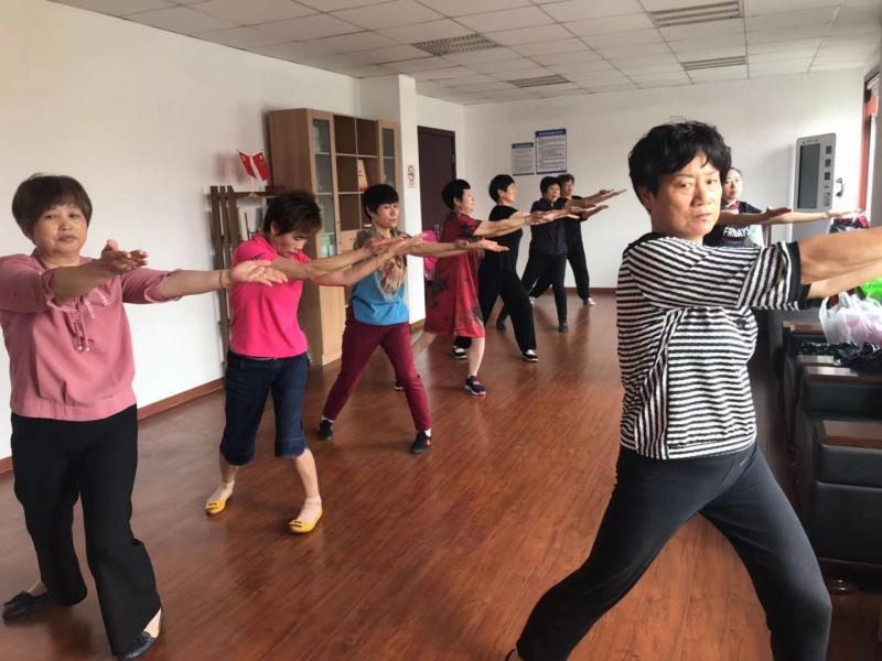 上海市社区<a href=https://www.nfty.com.cn target=_blank class=infotextkey>健身</a>俱乐部