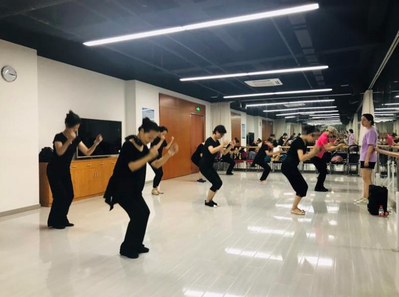上海市社区<a href=https://www.nfty.com.cn target=_blank class=infotextkey>健身</a>俱乐部 上海市社区<a href=https://www.nfty.com.cn target=_blank class=infotextkey>健身</a>俱乐部