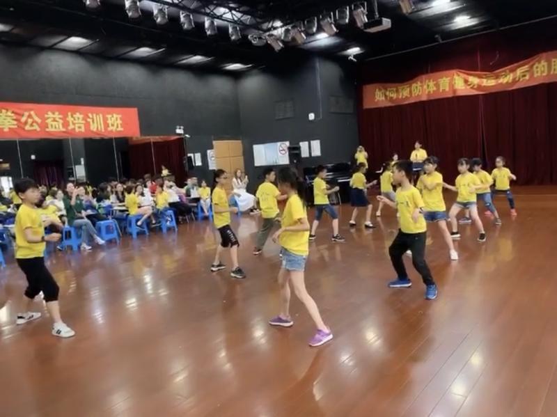上海市社区<a href=https://www.nfty.com.cn target=_blank class=infotextkey>健身</a>俱乐部 上海市社区<a href=https://www.nfty.com.cn target=_blank class=infotextkey>健身</a>俱乐部