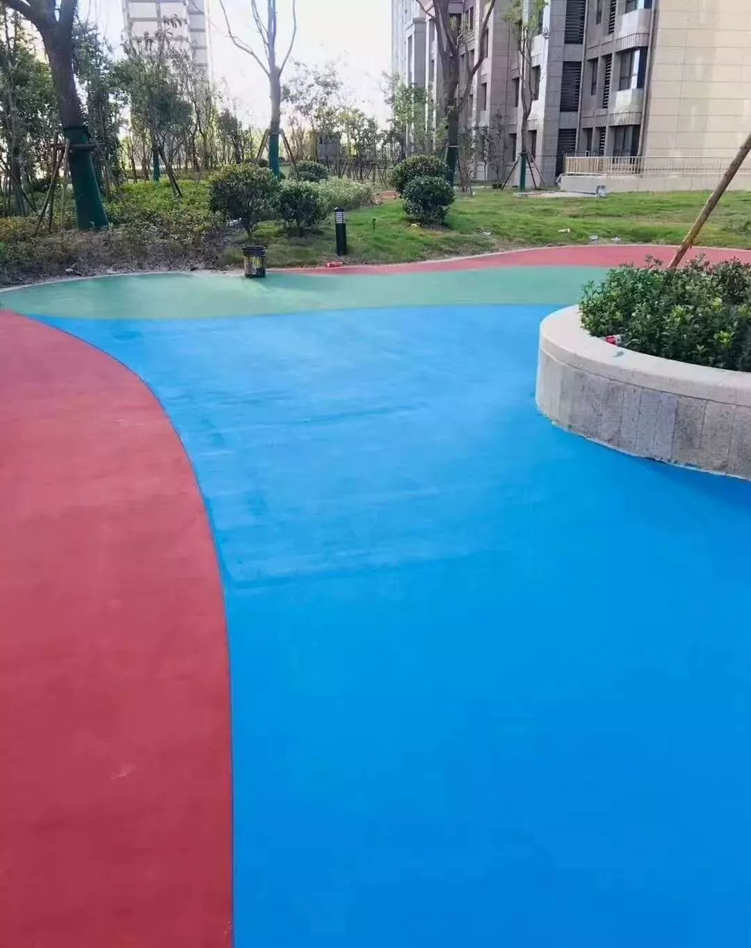 <a href=https://www.nfty.com.cn target=_blank class=infotextkey>丙烯酸</a>球场运动地面