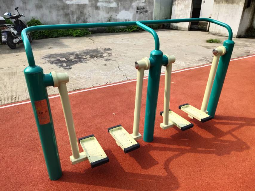 小型公共运动场健身点-中山南方体育设施工程有限公司官方网站