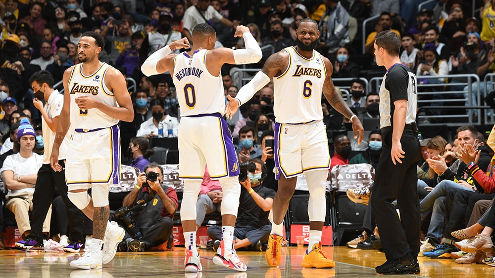 【NBA】湖人的小目标：每场先达到30次助攻