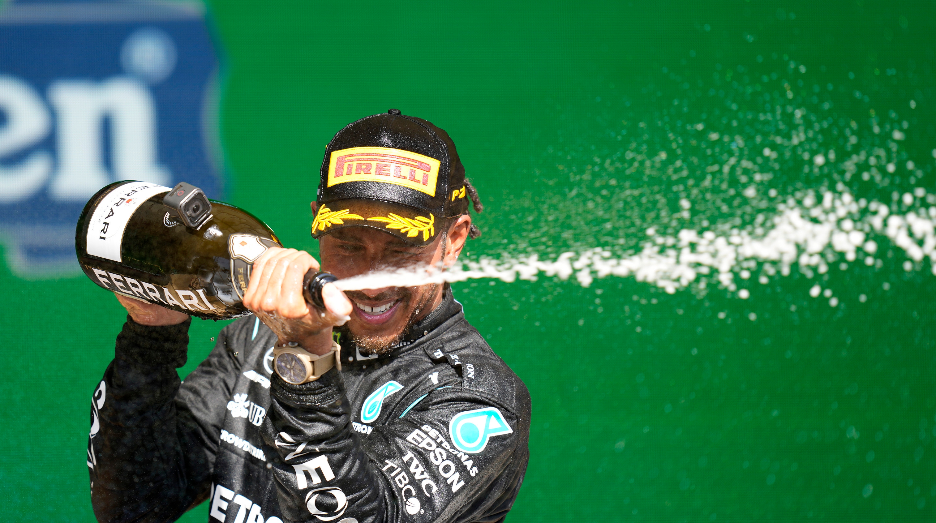 【F1】汉密尔顿大逆转 问鼎F1巴西大奖赛