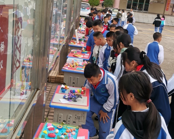 捏出快乐 逐梦锦标 | 锦标学校举行中小学生创意轻黏土手工大赛