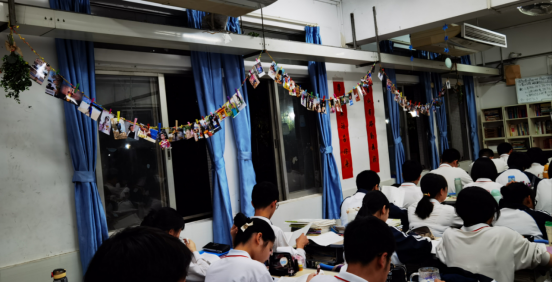 筑墨韵之班 育幸福之人——市侨中高中部开展“最美教室”评选活动