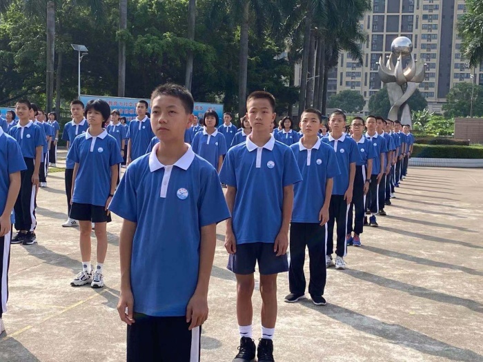 常怀感恩心，祝语寄师情
