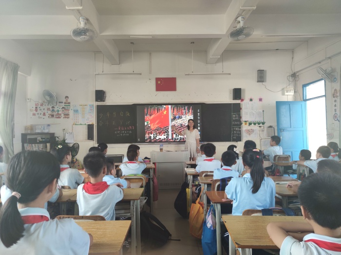 少年当自强 奋斗正当时
