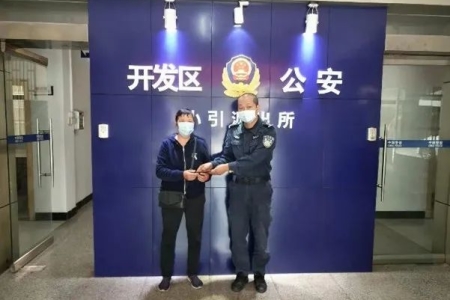 火炬区：如果平安有颜色，那一定是“警察蓝”