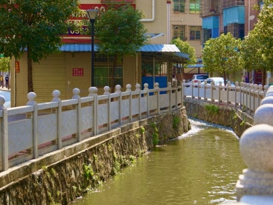 坦洲镇：“管”住农村污水，群众纷纷点赞