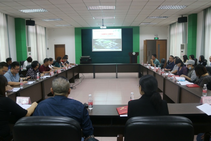 横栏中学召开校级家长委员会会议