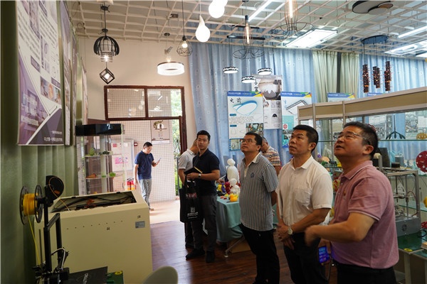 广东科学技术职业学院到中山一职参观交流