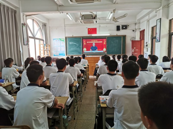 沙溪理工举行中秋国庆假前纪律安全法制教育大会