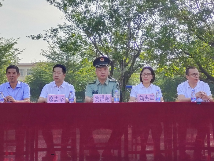 学军人风采，强国防意识