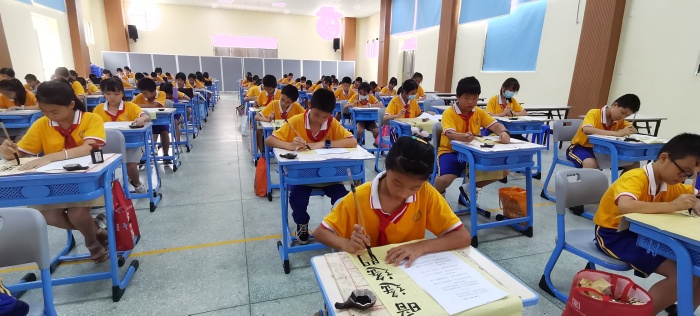 南朗小学：“喜迎国庆 祝福祖国”爱国主义主题书画现场比赛活动