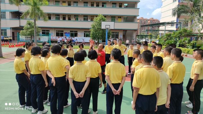 体育教学再研讨 名师指导促提升