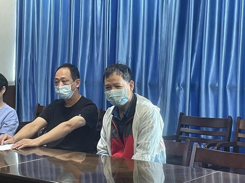 欧阳健志主任评课.jpg