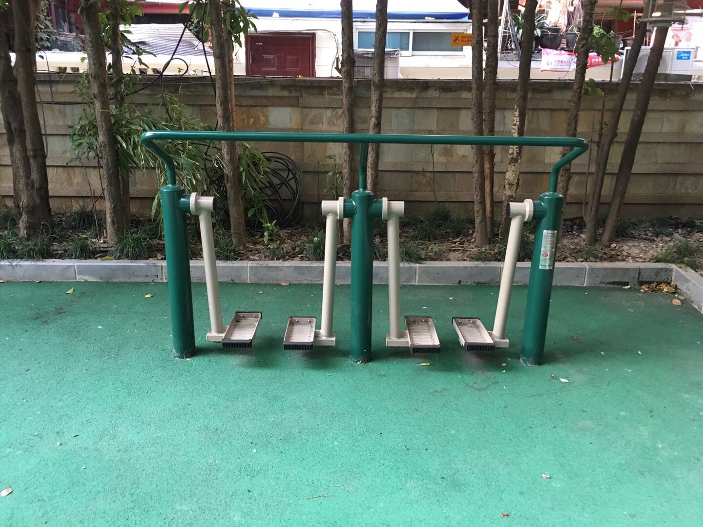 双位漫步机