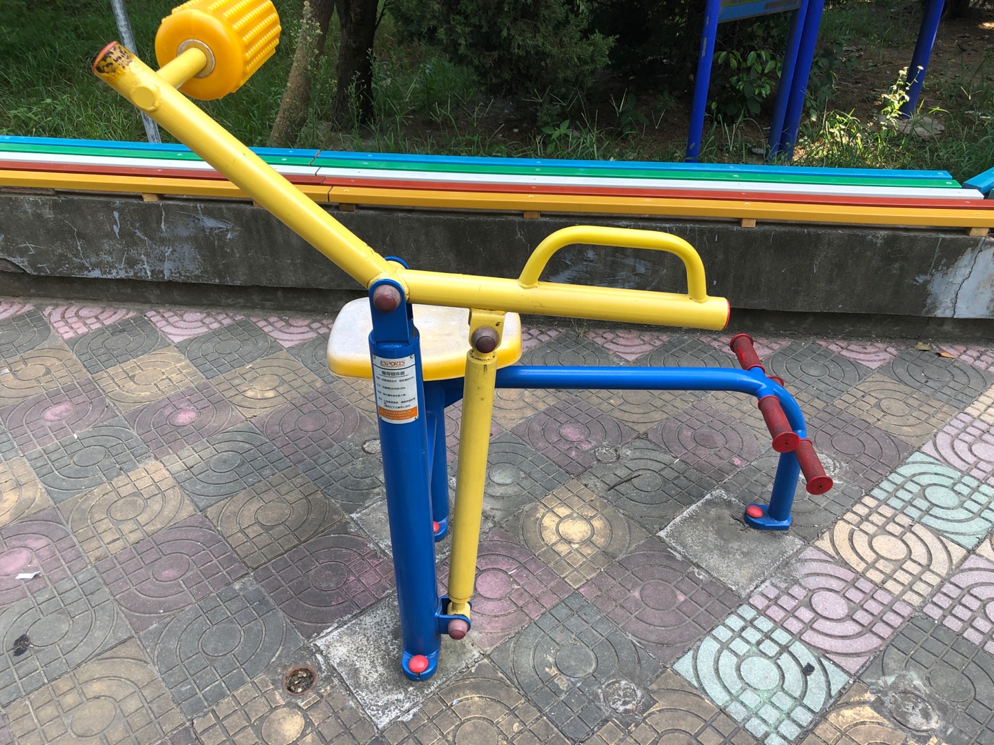 腹背锻炼器