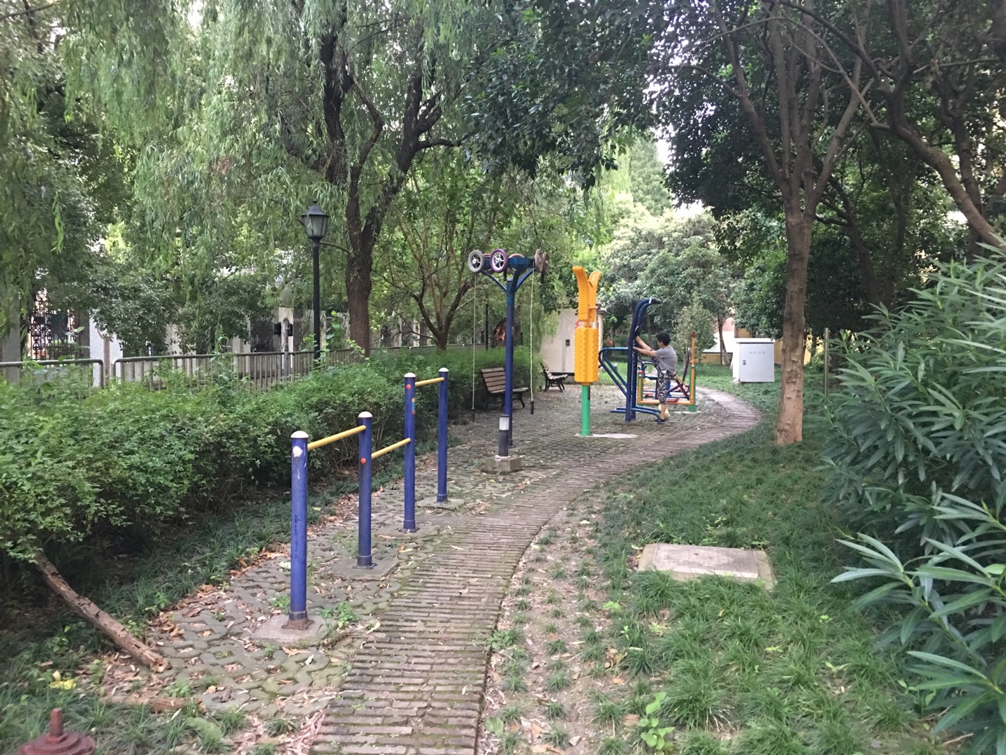虹华苑流晶逸彩健身苑点C