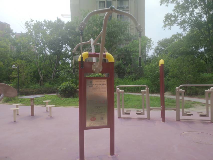 双立柱上肢牵引器