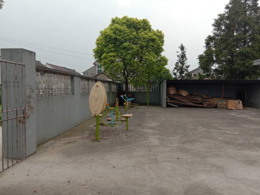 安新村周东村健身点