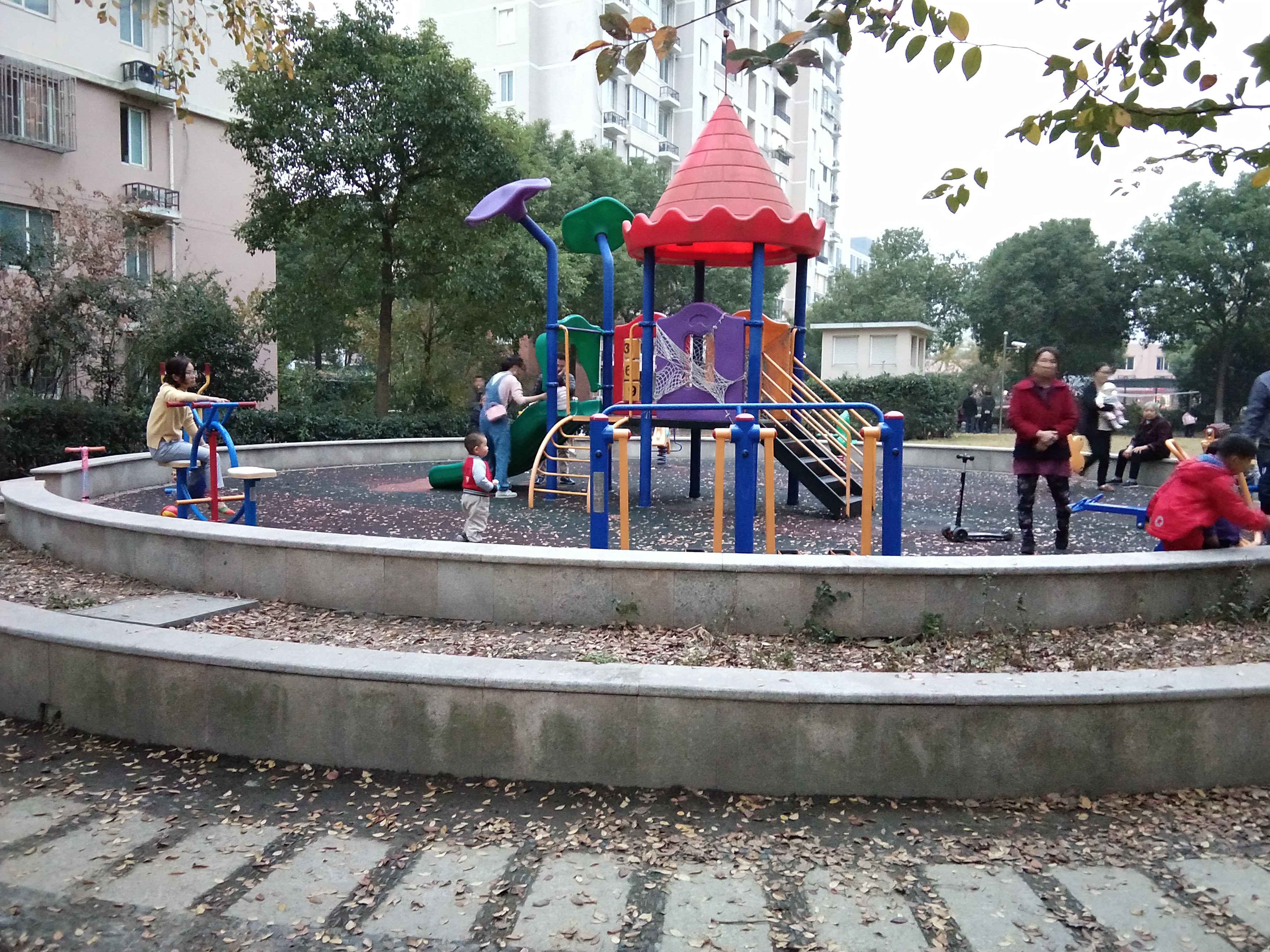 东丽苑健身苑点