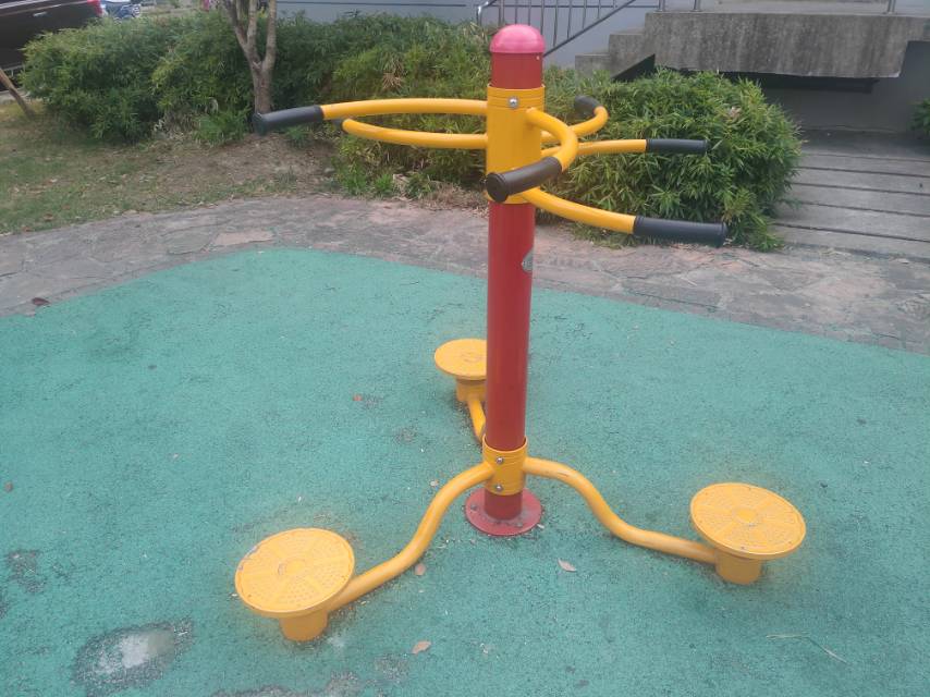 扭腰器