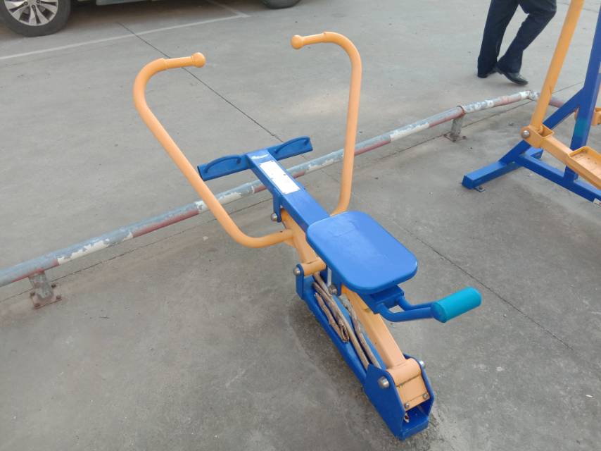划船器