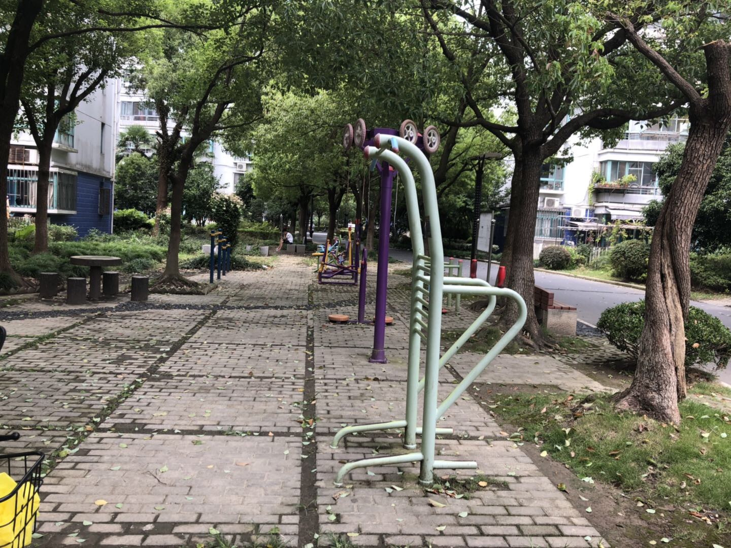 共和六村健身苑点三