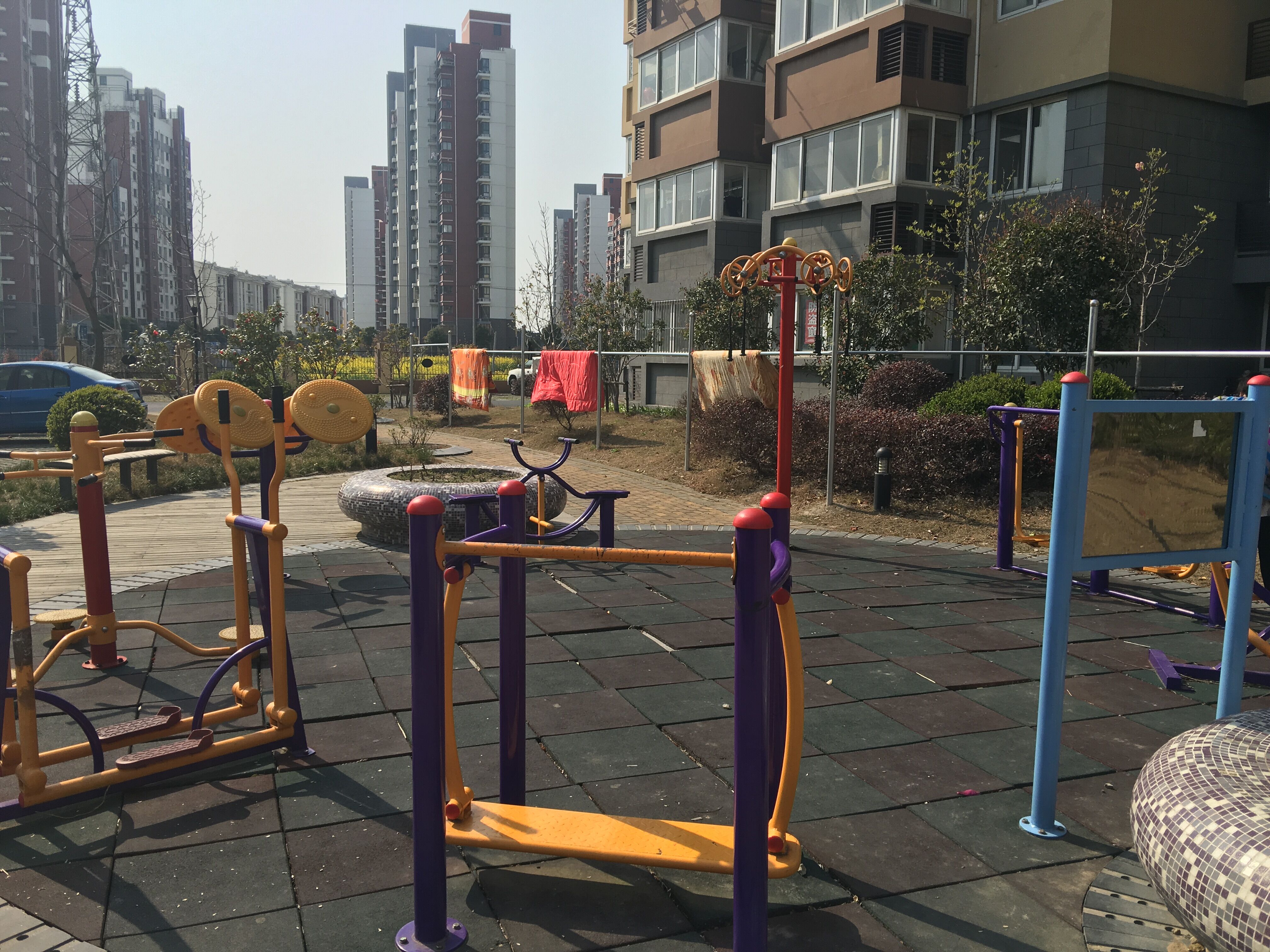 西区东茗苑健身苑点