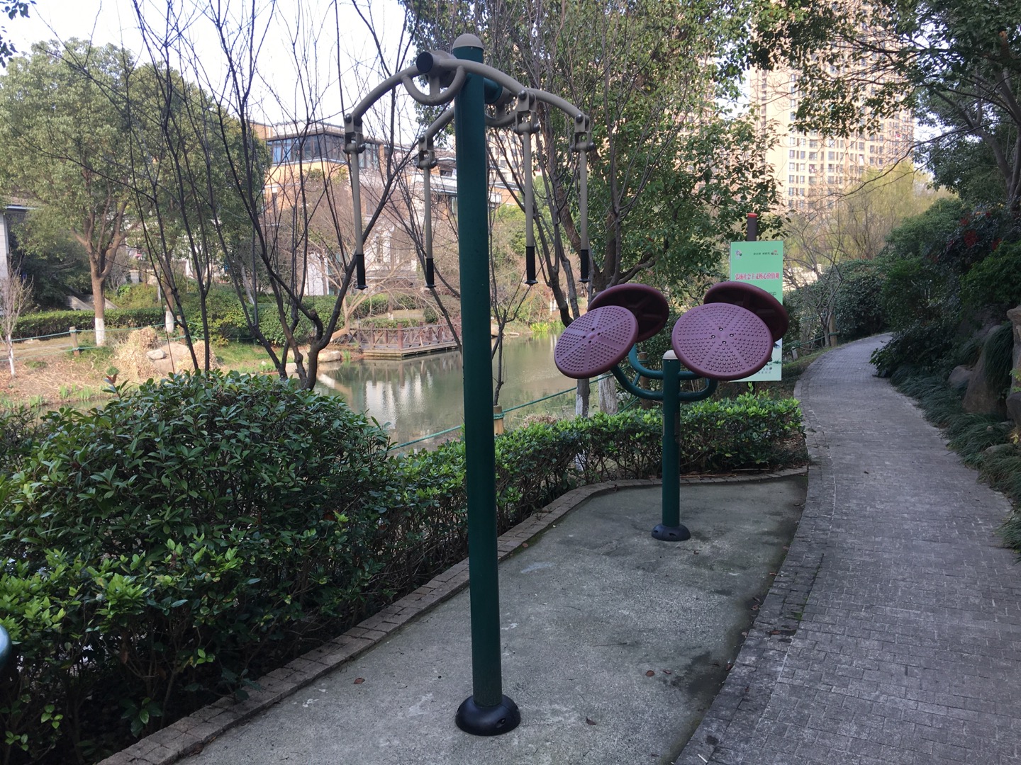 上肢体牵引器