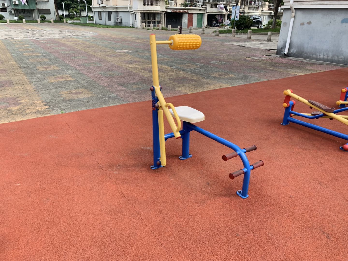 腹背锻炼器