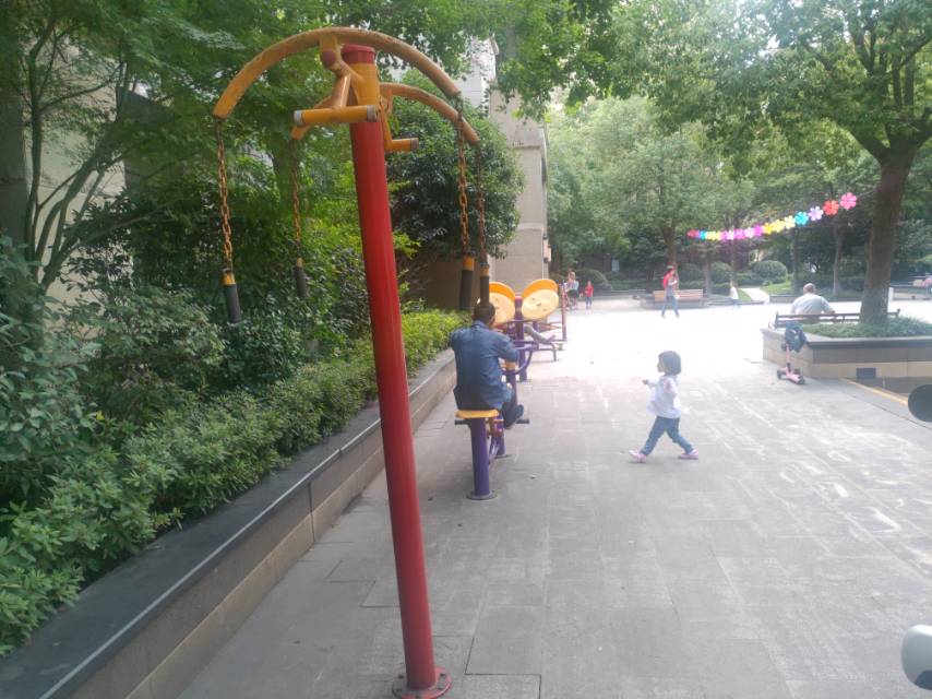 万科小区健身点