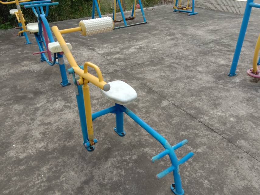 腹背锻炼器